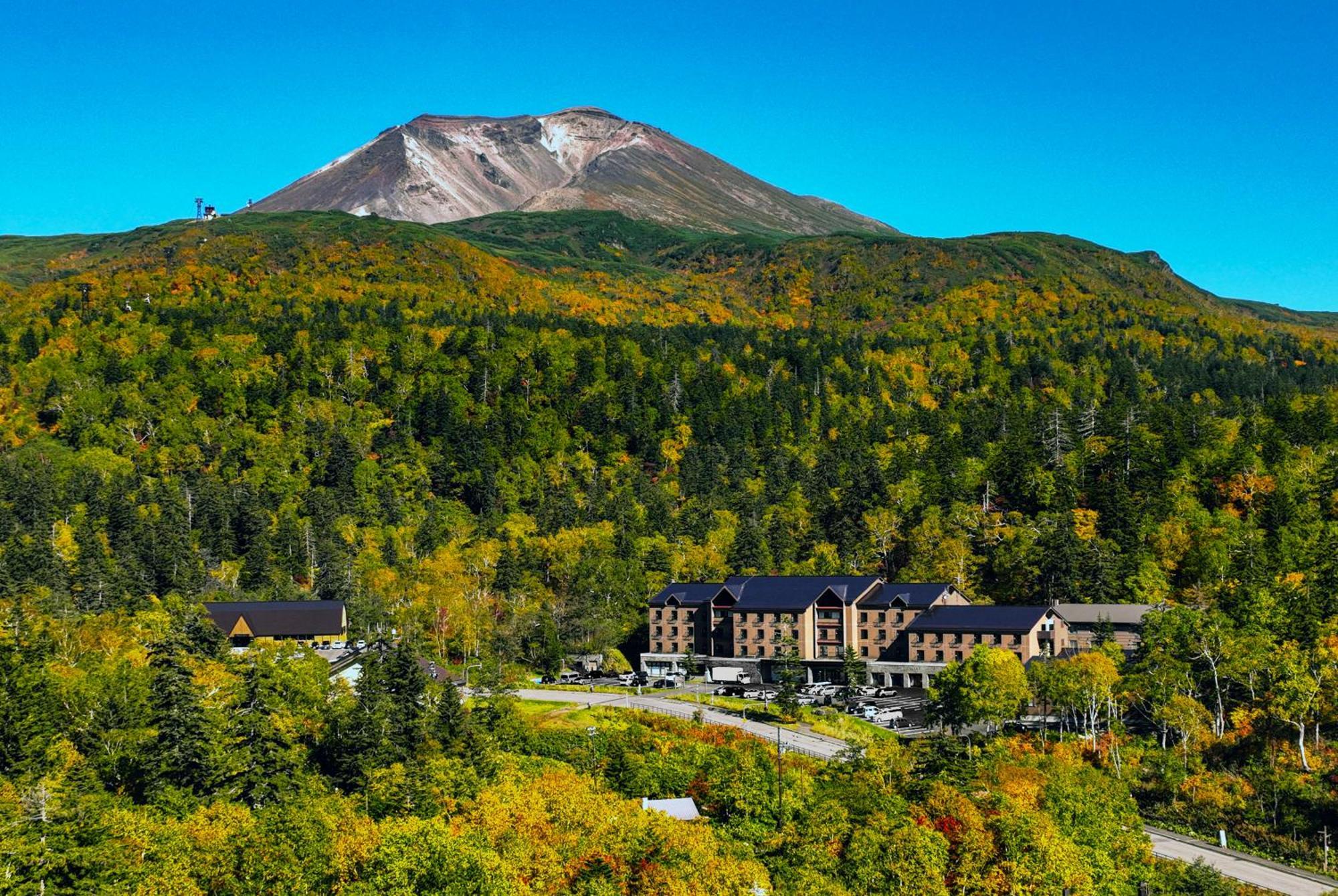 Higashikawa Asahidake Onsen Hotel Bear Monte Экстерьер фото