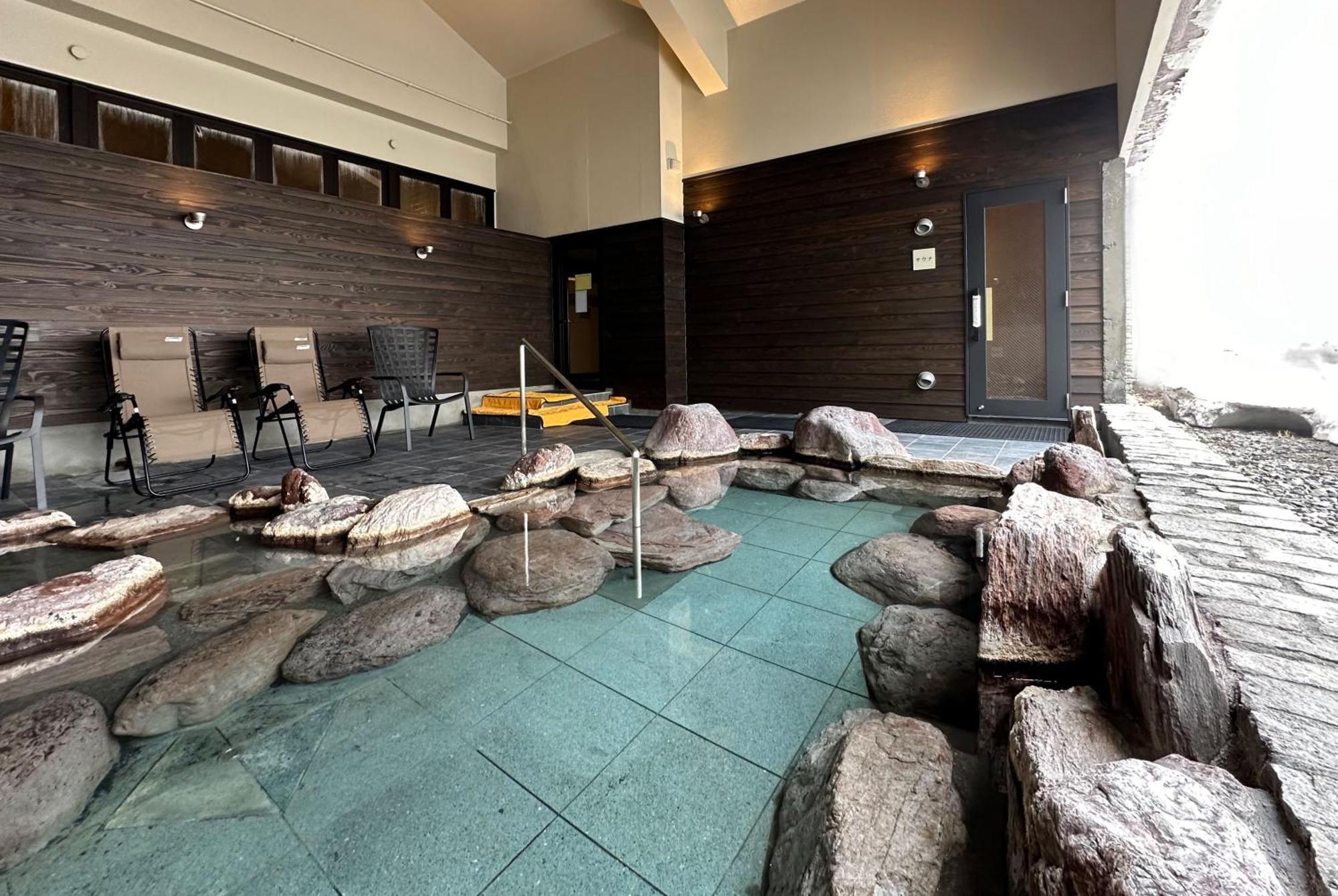 Higashikawa Asahidake Onsen Hotel Bear Monte Экстерьер фото