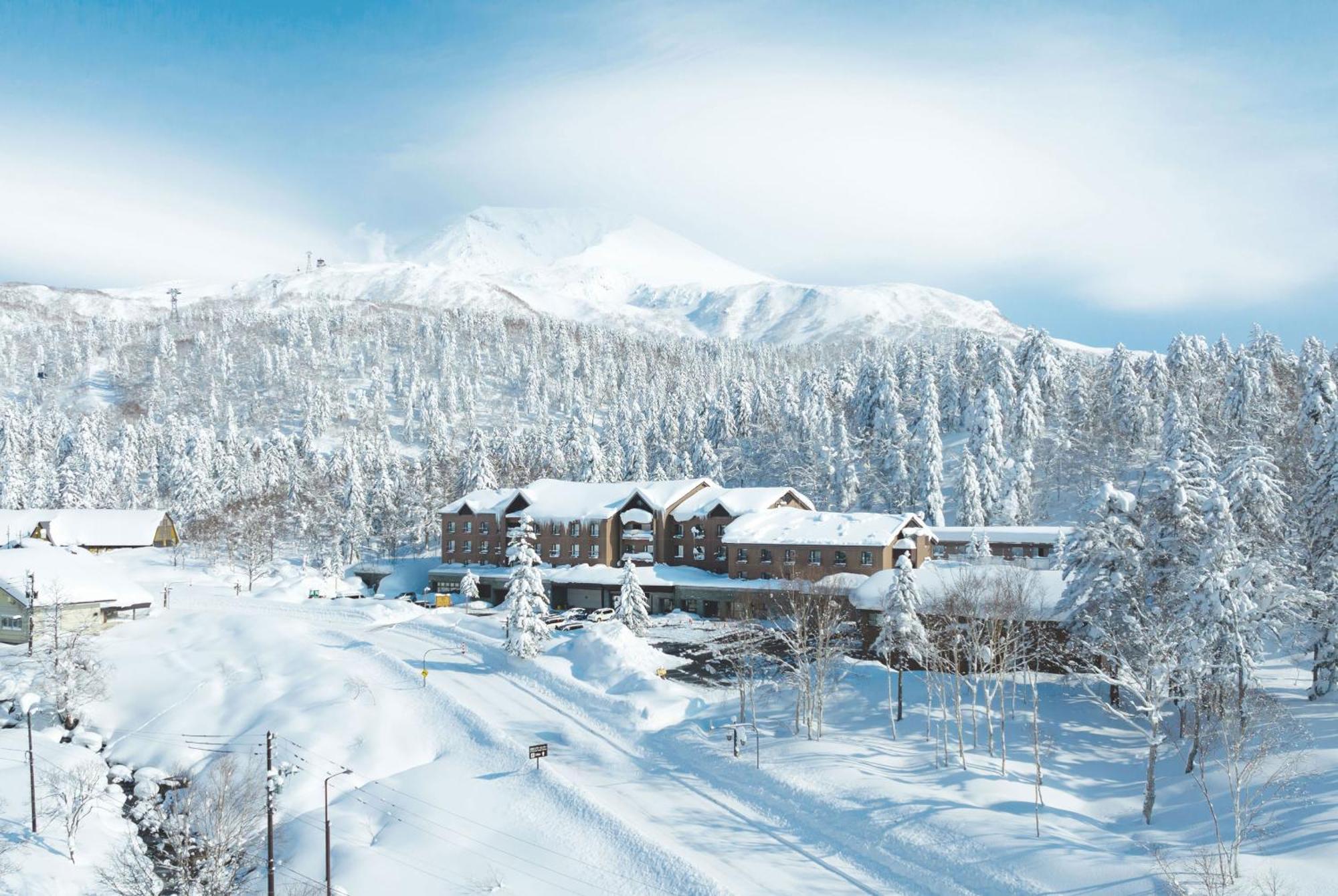 Higashikawa Asahidake Onsen Hotel Bear Monte Экстерьер фото