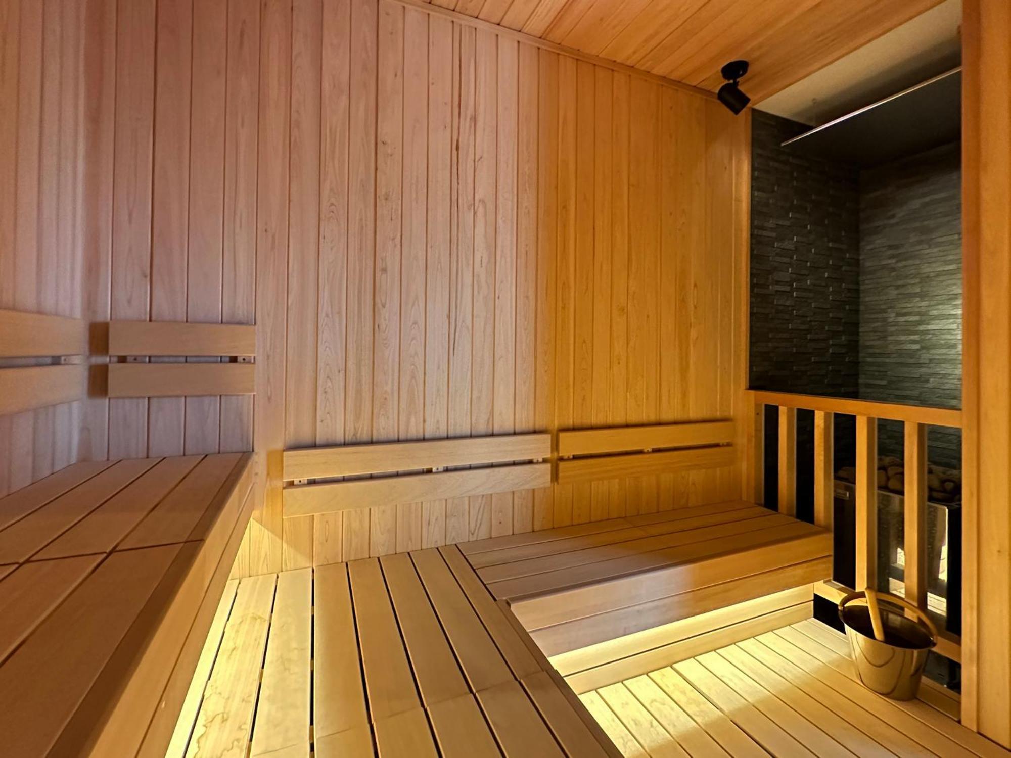 Higashikawa Asahidake Onsen Hotel Bear Monte Экстерьер фото