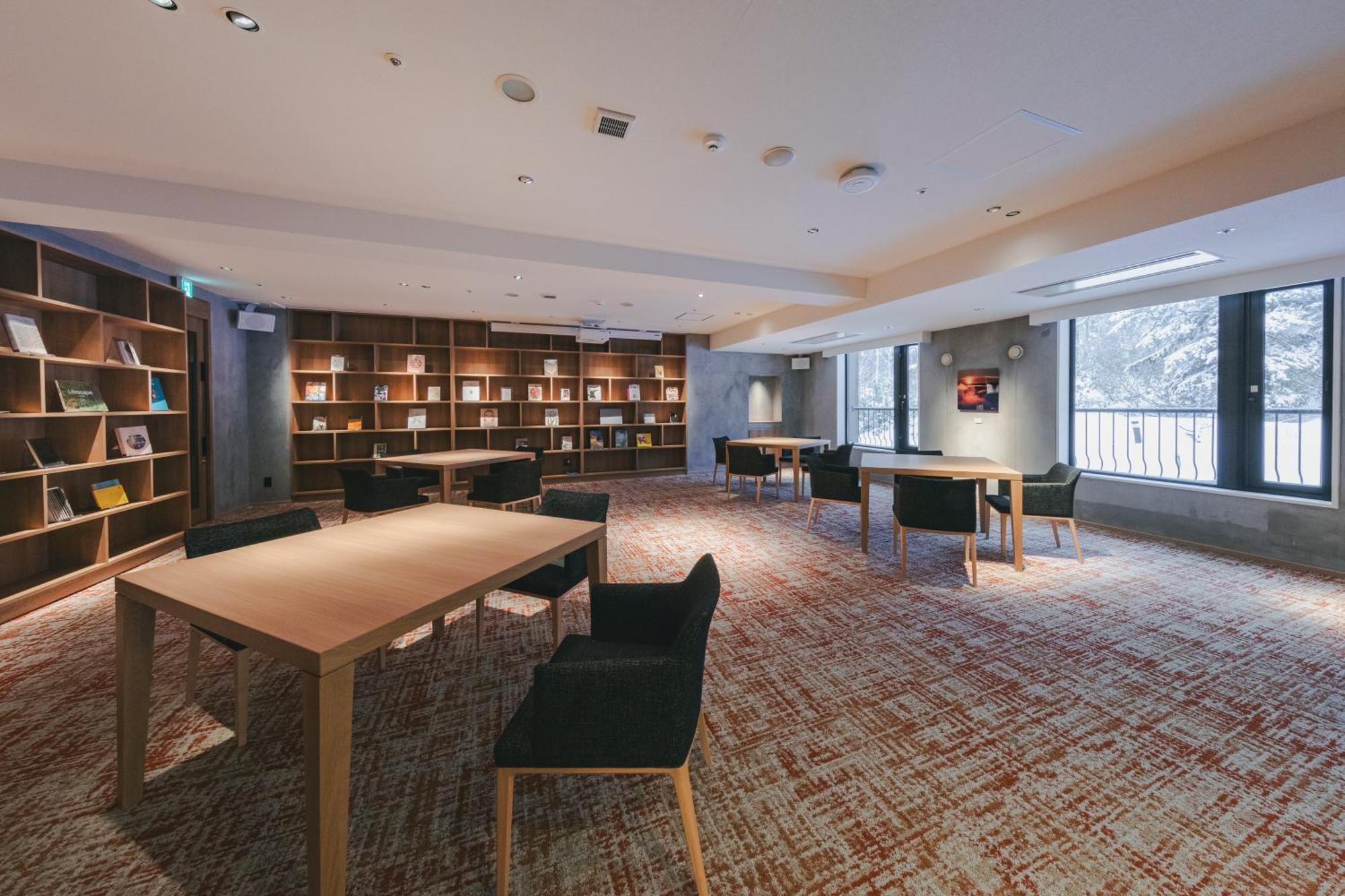 Higashikawa Asahidake Onsen Hotel Bear Monte Экстерьер фото